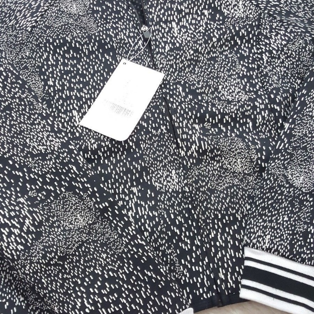 ⛔Fabletics Tia Bomber Jacket Black S - Picture 4 of 8